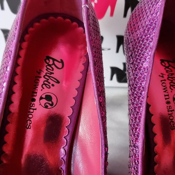 Barbie by Townshoes—Limited Edition Heels - Picture 8 of 9